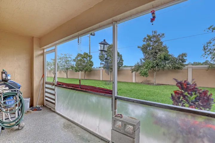 3070 Waddell (25)