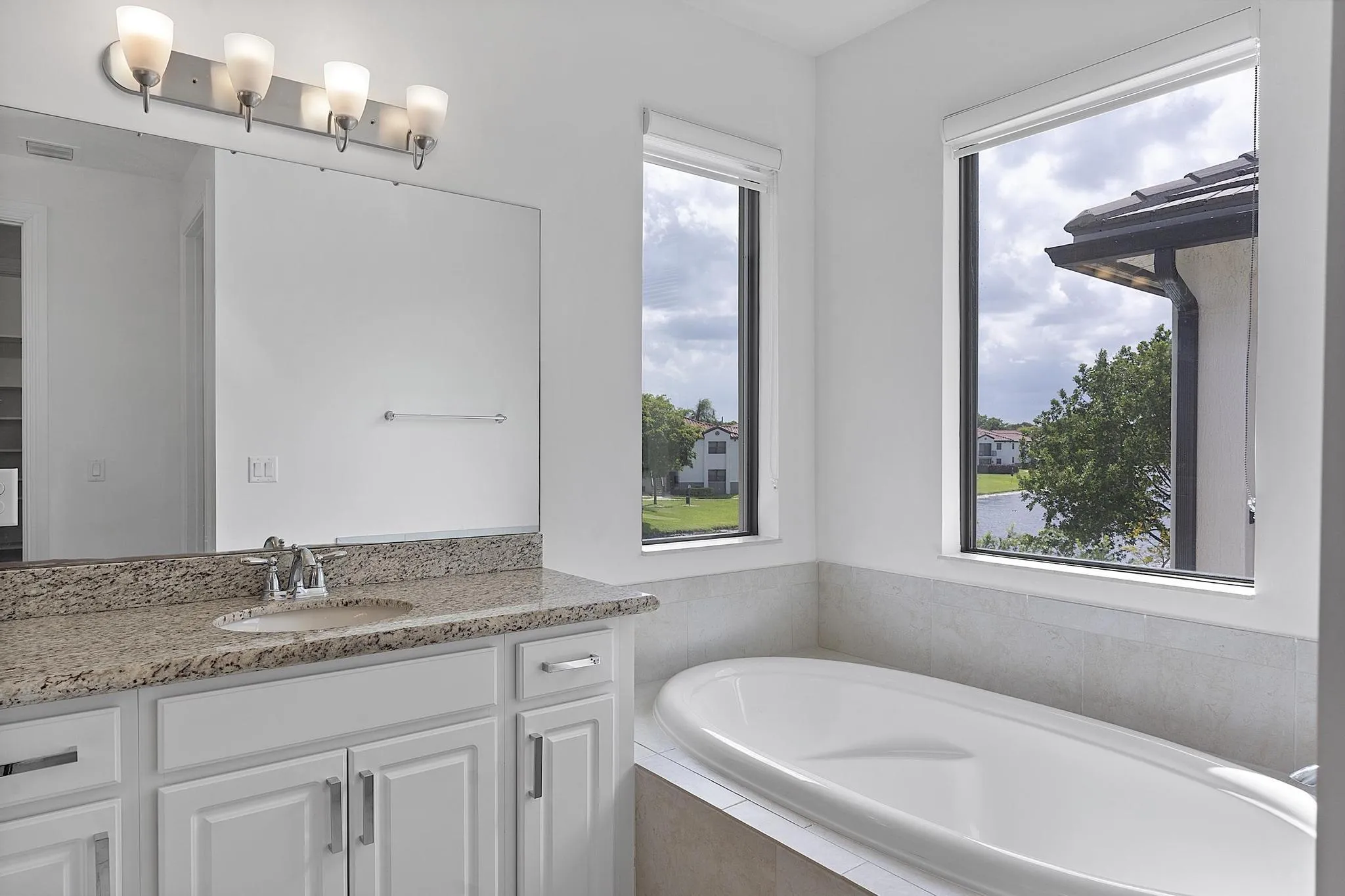 11824 SW 13 Ct Pembroke Pines, Fl 32025