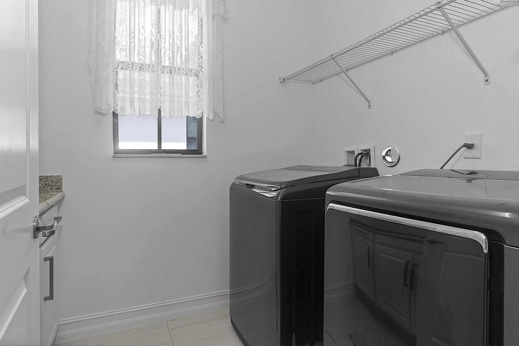 11824 SW 13 Ct Pembroke Pines, Fl 32025