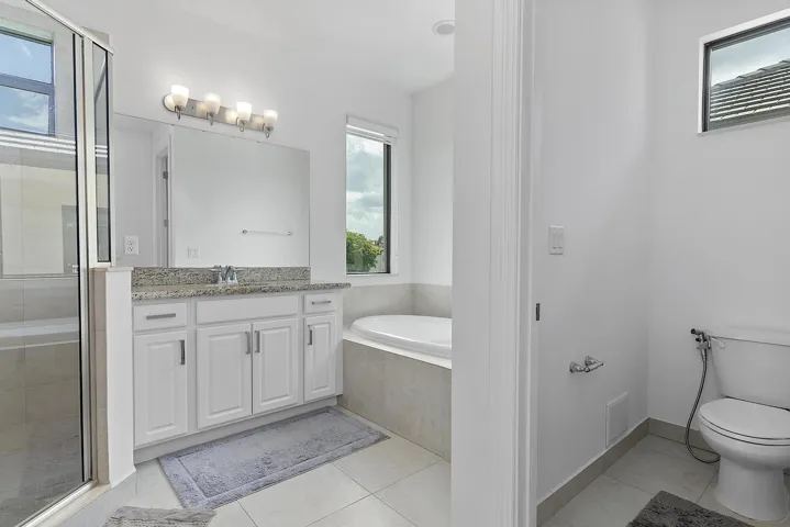 11824 SW 13 Ct Pembroke Pines, Fl 32025