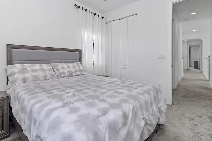 11824 SW 13 Ct Pembroke Pines, Fl 32025