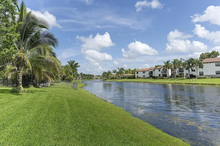 11824 SW 13 Ct Pembroke Pines, Fl 32025