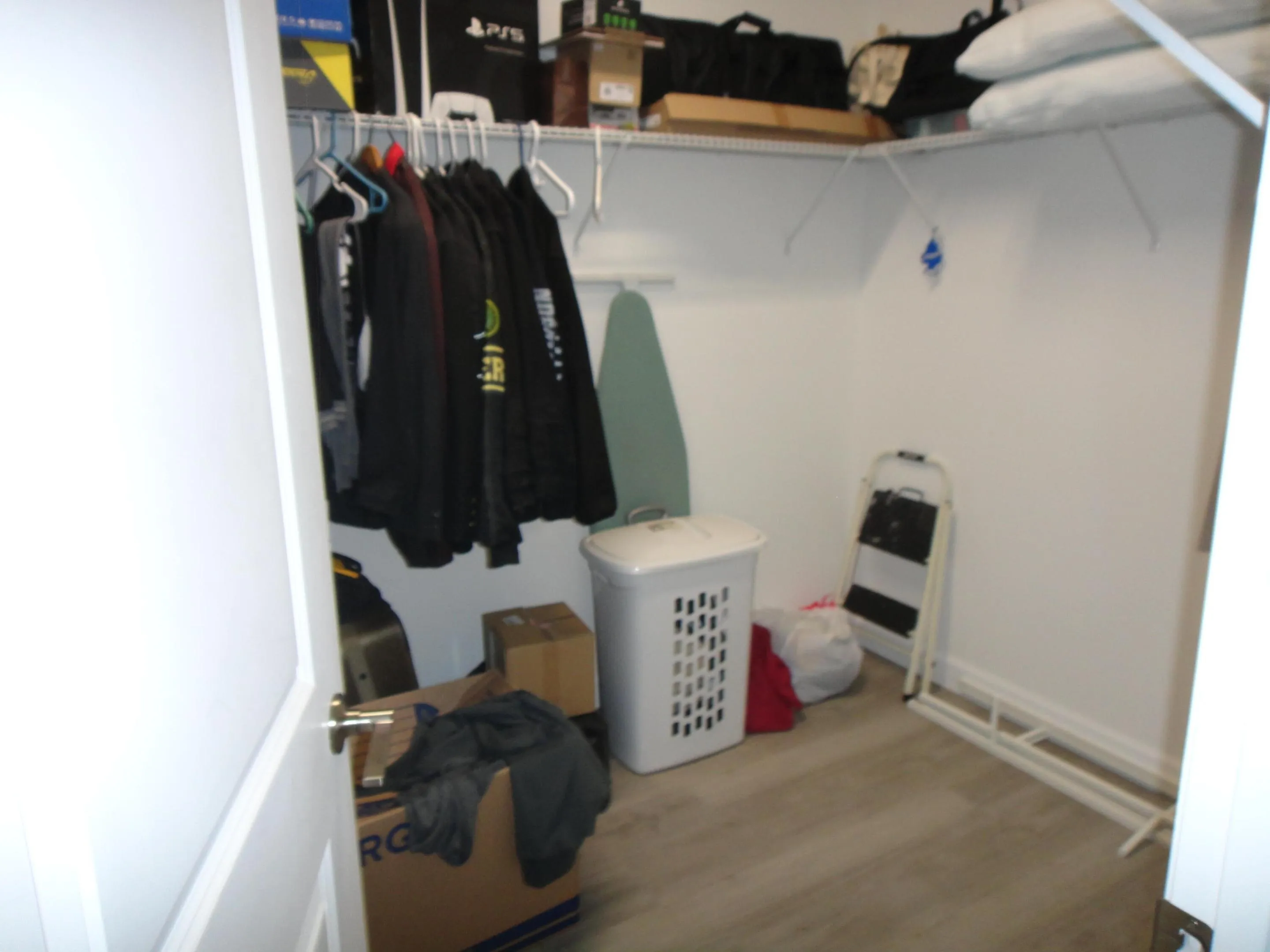 MASTER CLOSET