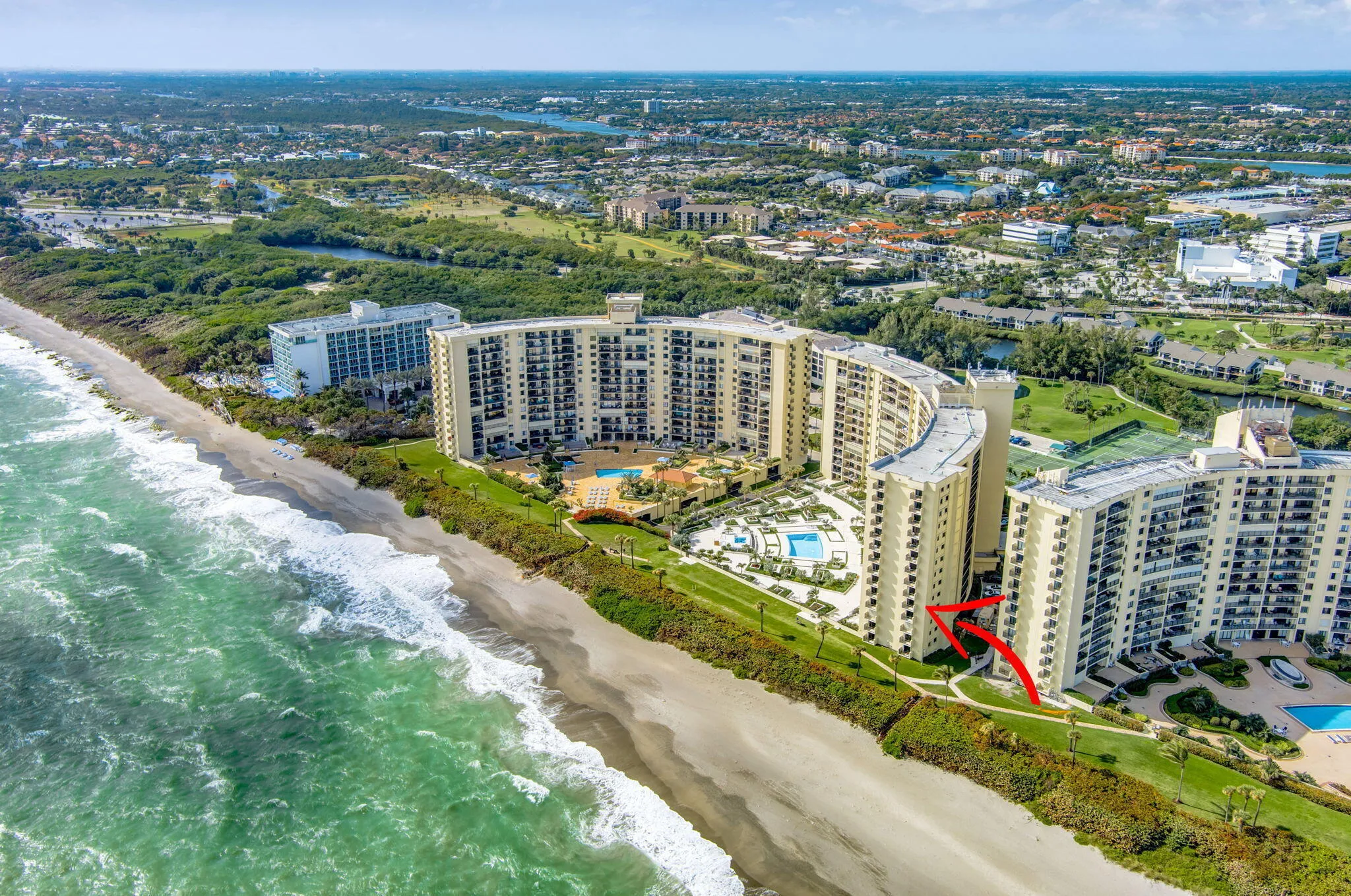 #510 end unit, direct beachfront