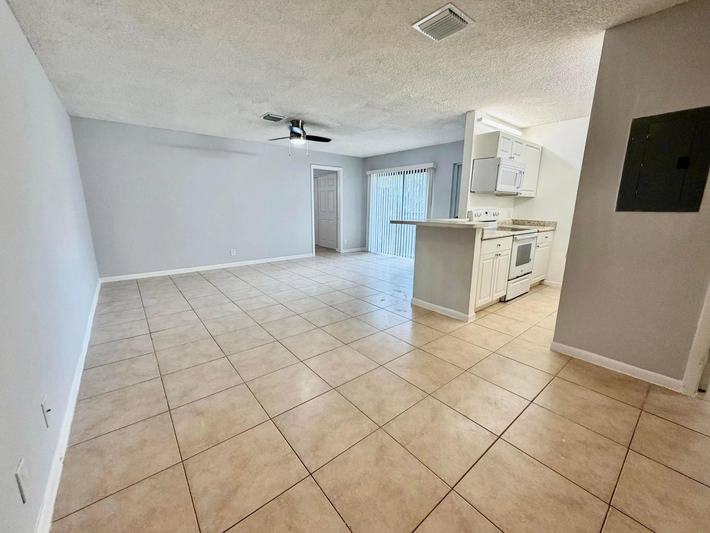 Dining Room / Living Room