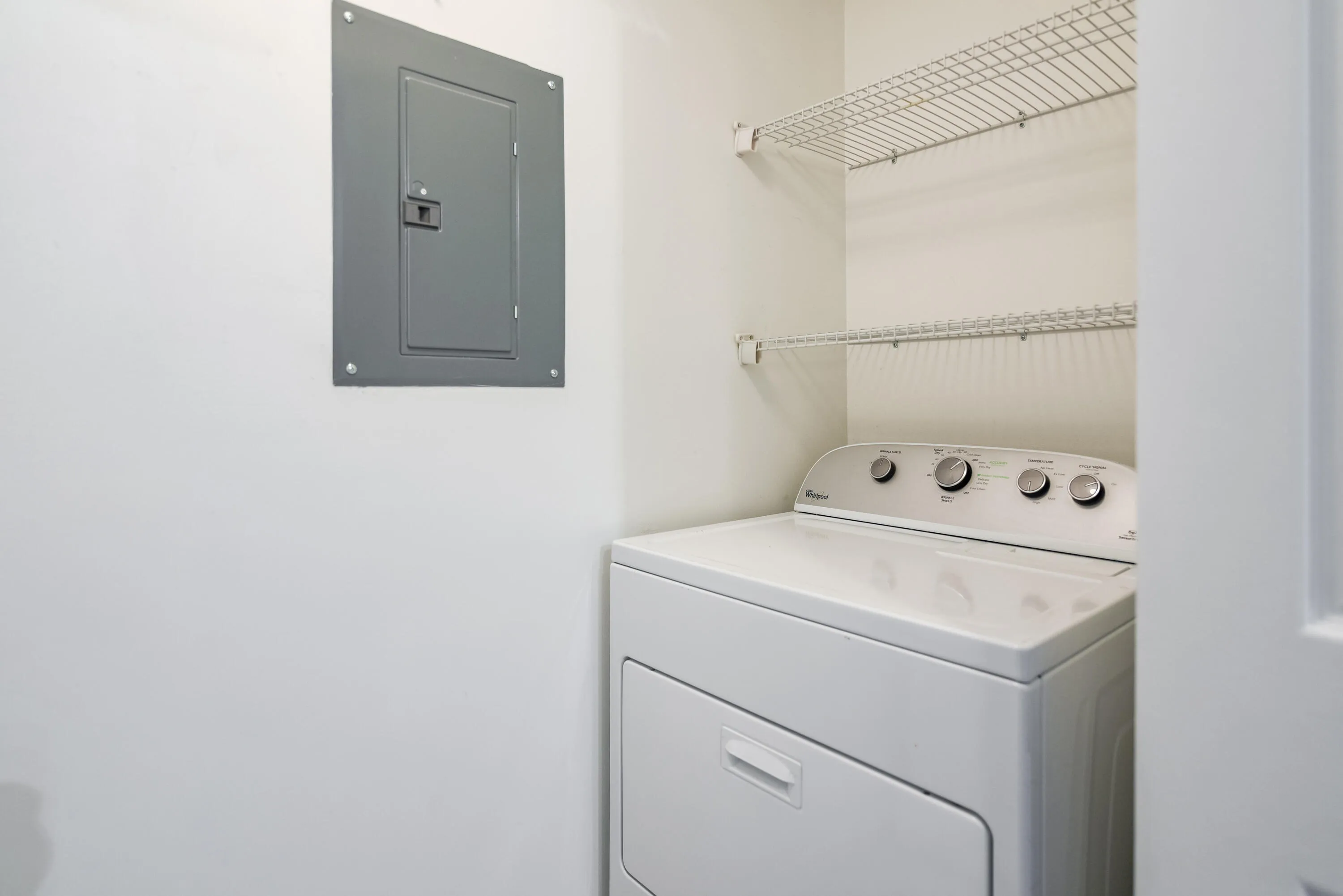 4907 Midtown Ln_1212_Linda Grady_2