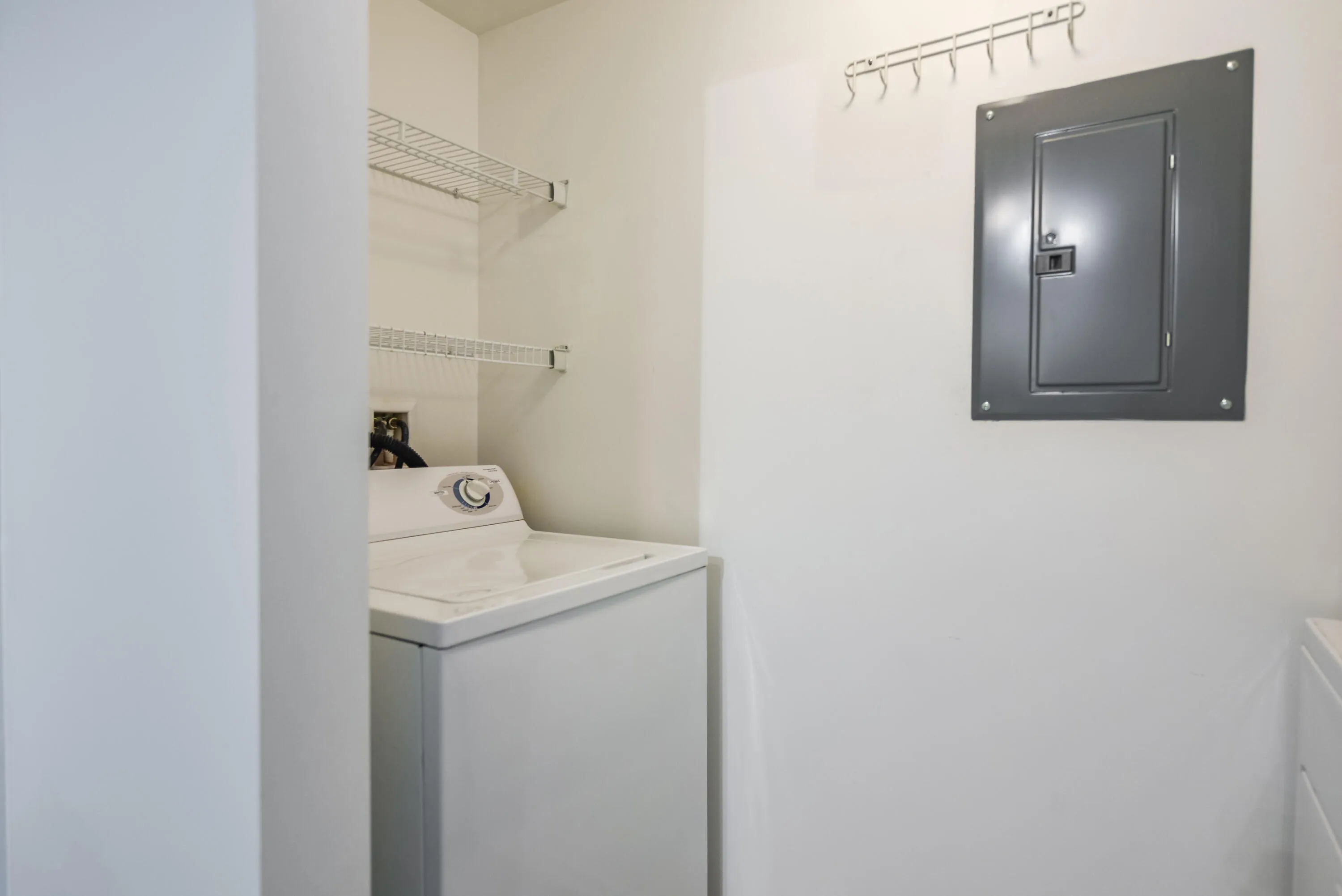 4907 Midtown Ln_1212_Linda Grady_3