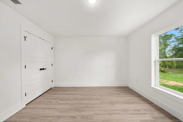 interior - second bedroom 2 (1)
