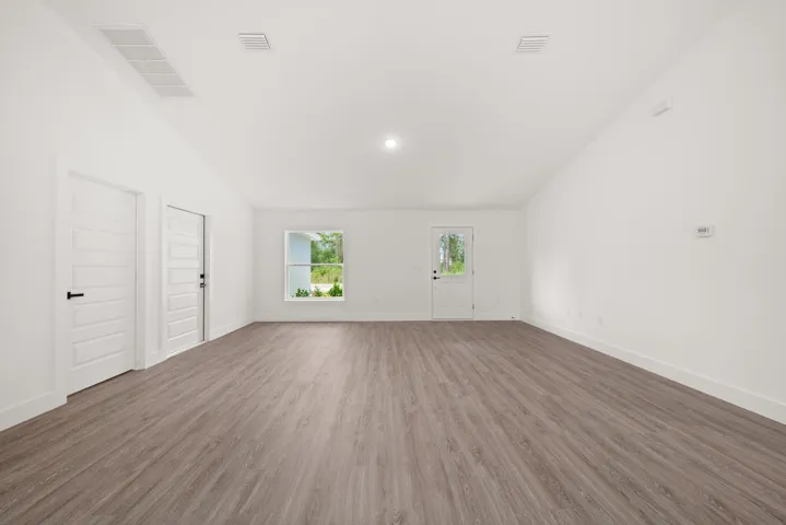 interior - living room 2 (1)