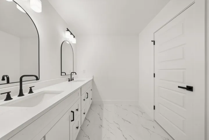 interior - master bathroom 1