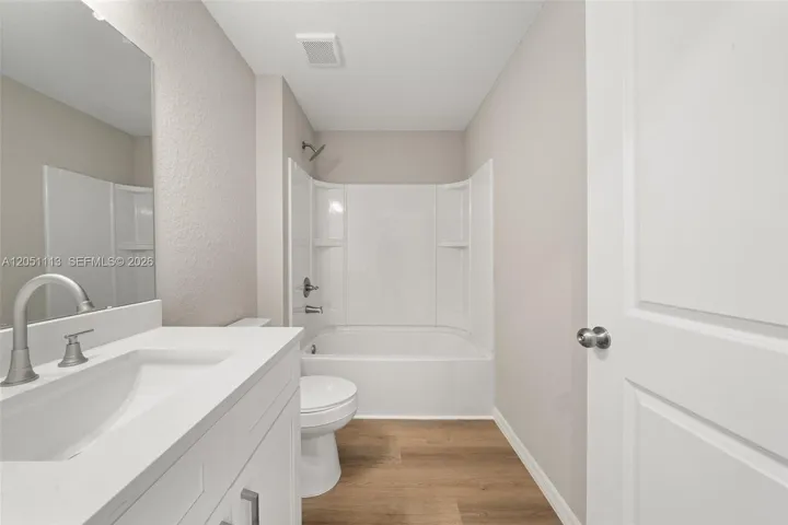 2nd Bathroom