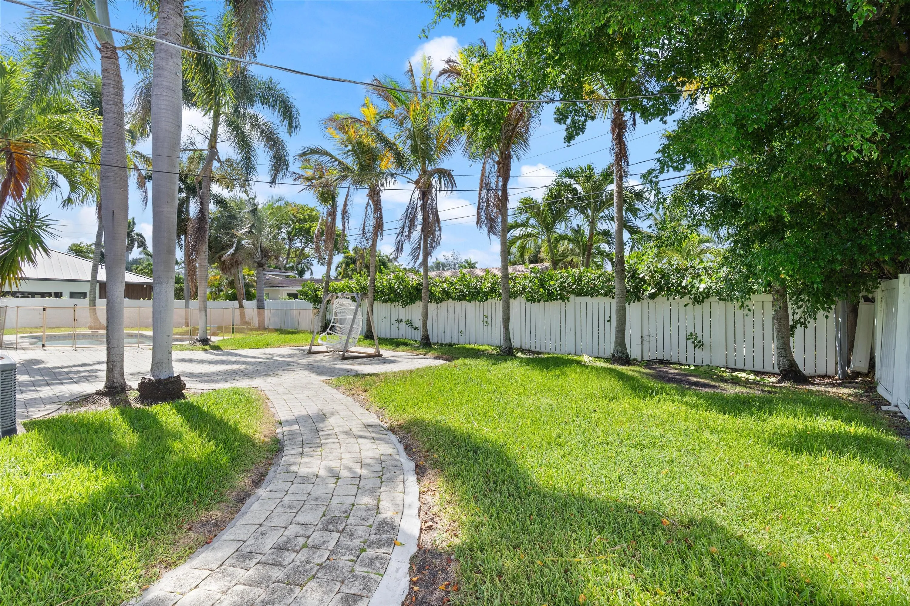 23-2740 NE 25th Place Ft. Lauderdale, FL