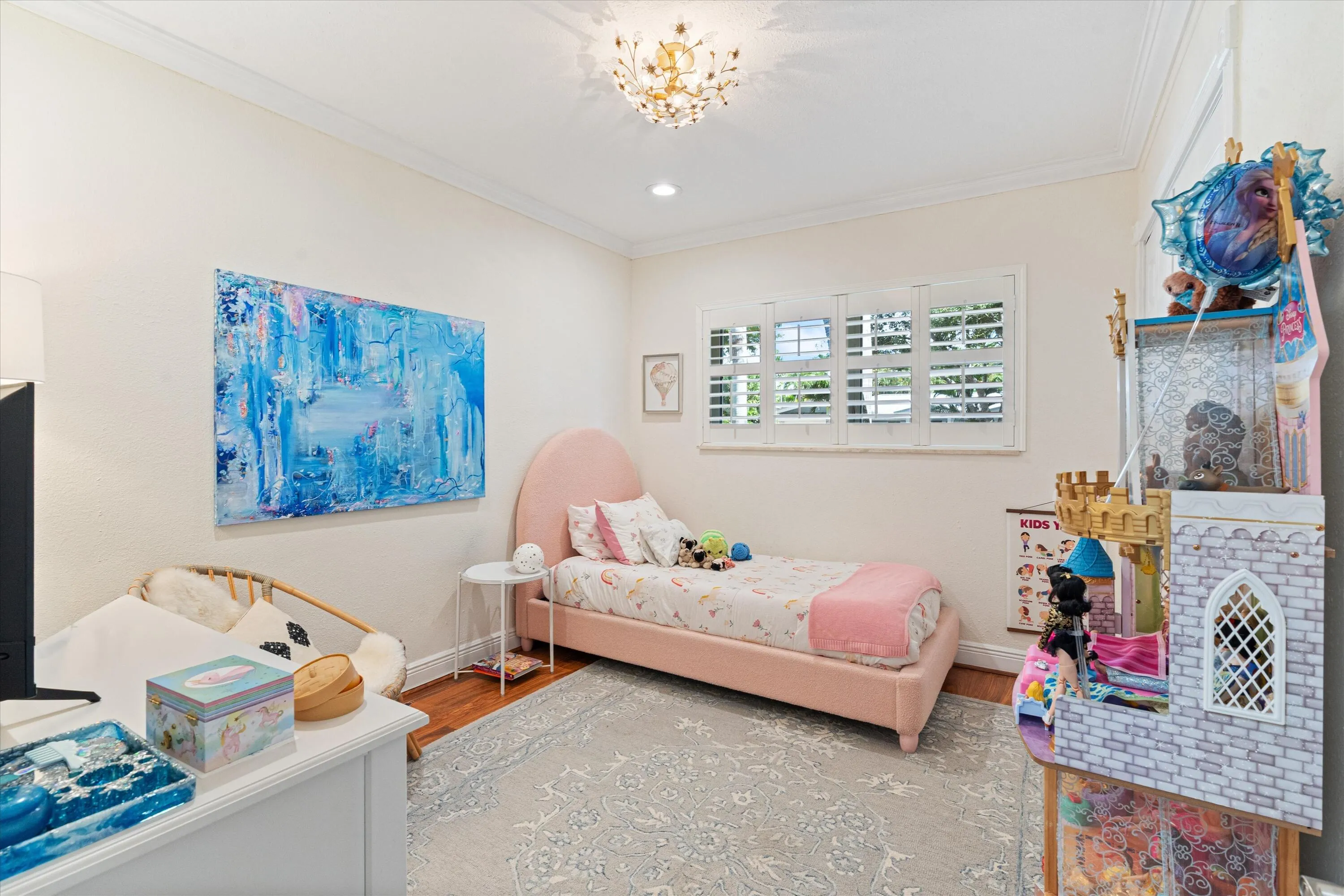 Guest bedroom 2