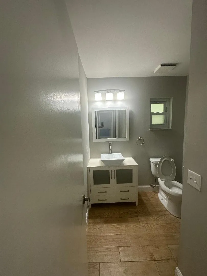 2nd Bathroom