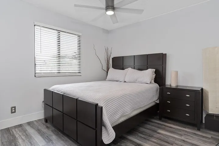 9184 NW 44 St Sunrise, Fl 33351 - - 035
