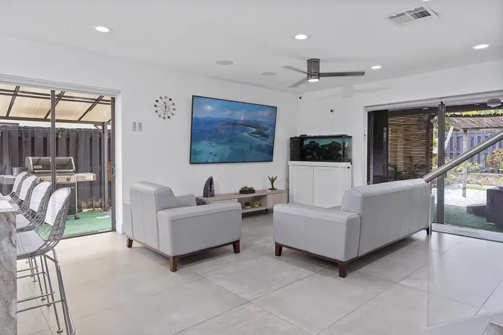 9184 NW 44 St Sunrise, Fl 33351 - - 014