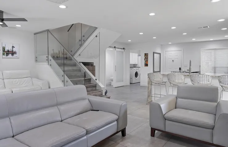 9184 NW 44 St Sunrise, Fl 33351 - - 020