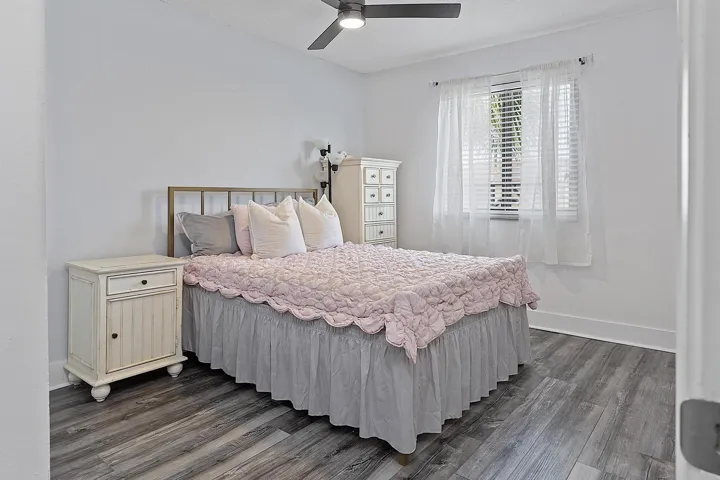 9184 NW 44 St Sunrise, Fl 33351 - - 032