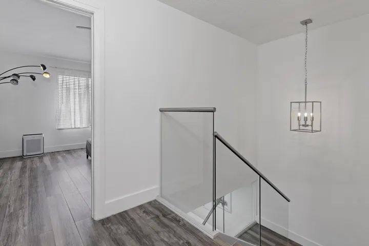 9184 NW 44 St Sunrise, Fl 33351 - - 025