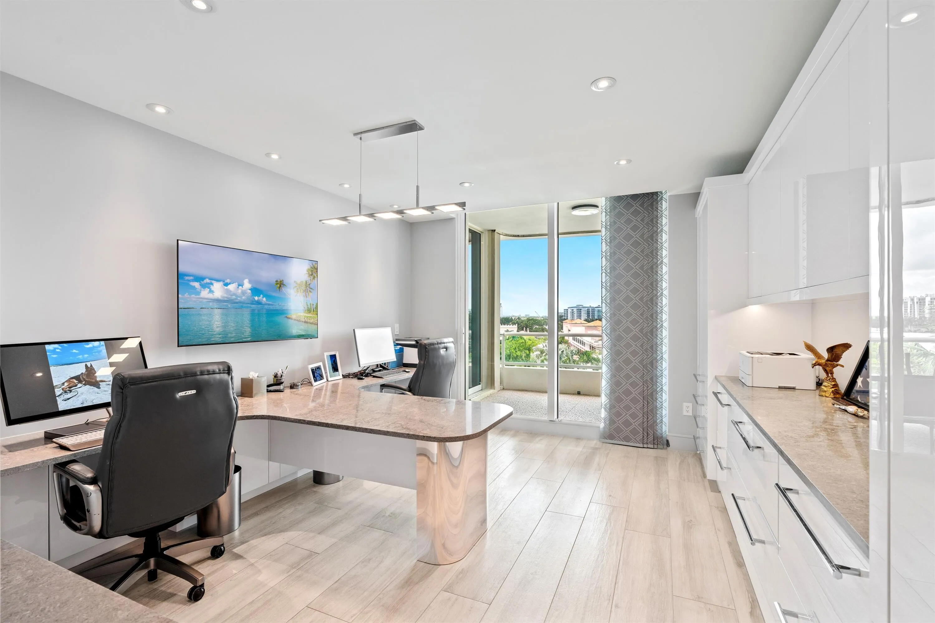 BEDROOM 3/OFFICE