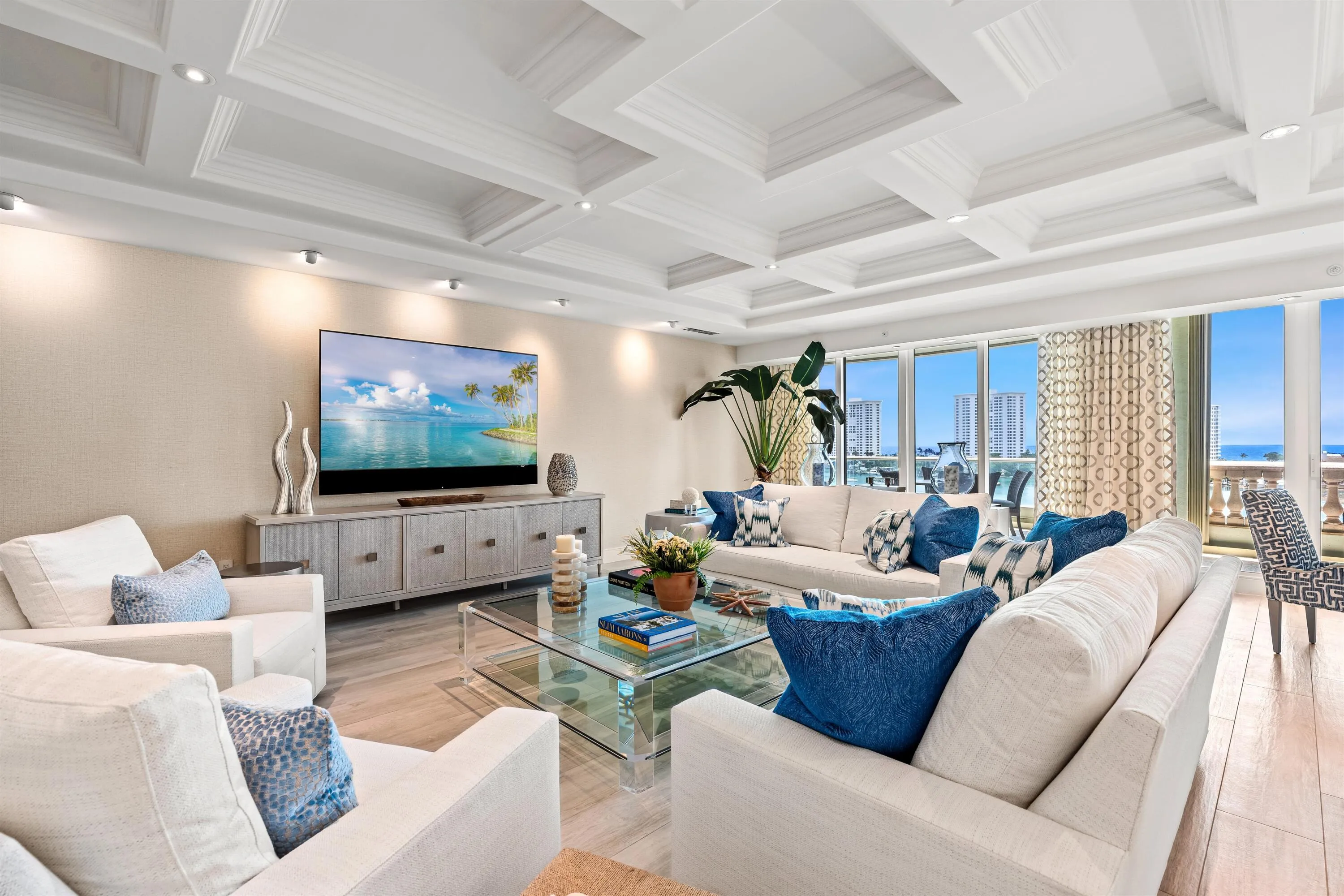 WATERFRONT LIVING ROOM