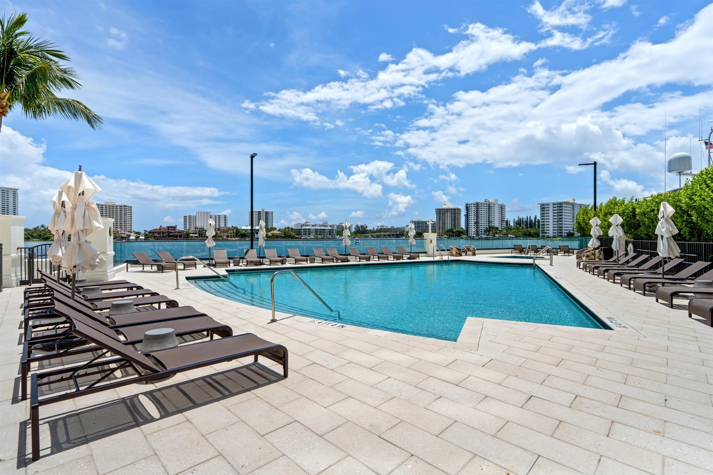 POOL TO LAKE BOCA