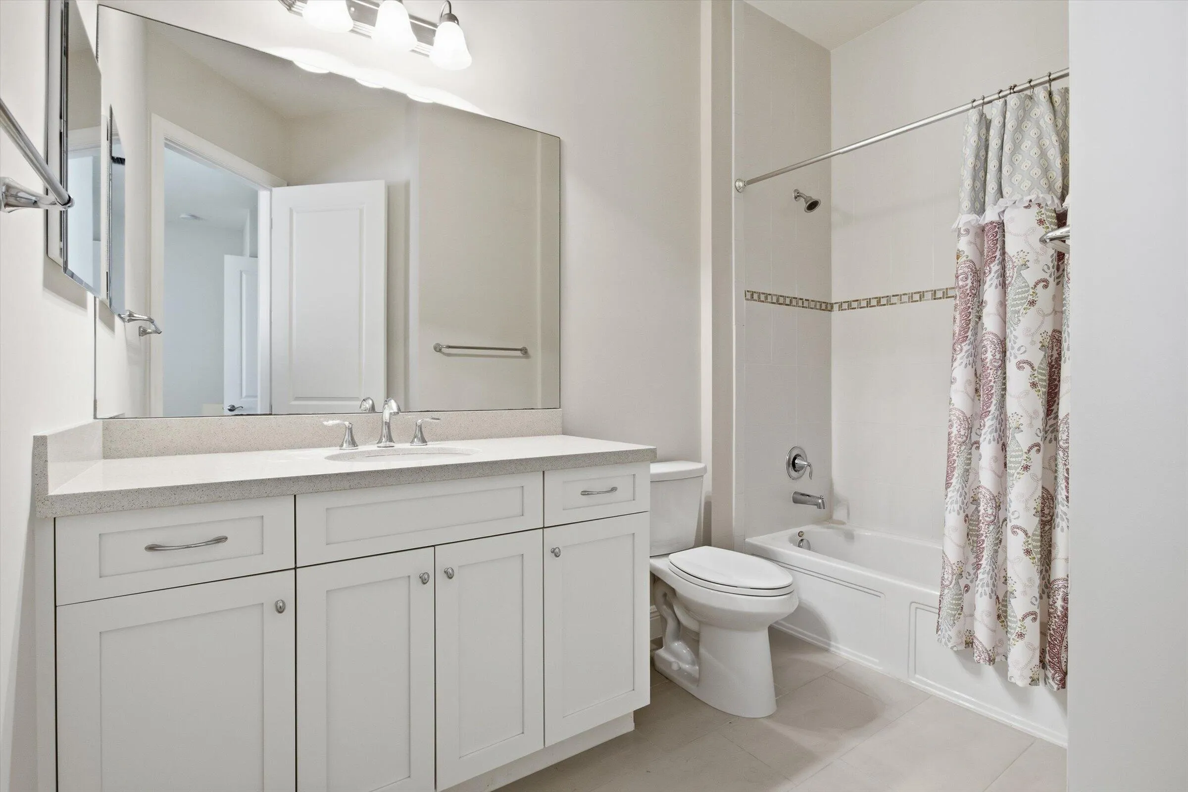 2nd Bathroom