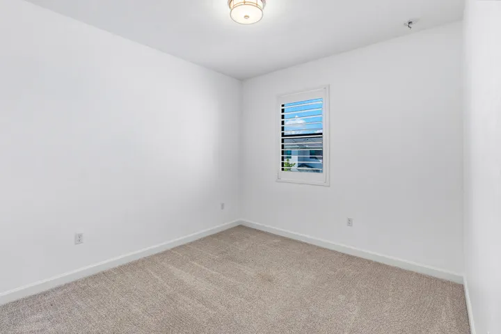 14131 SW Thorens Drive-38