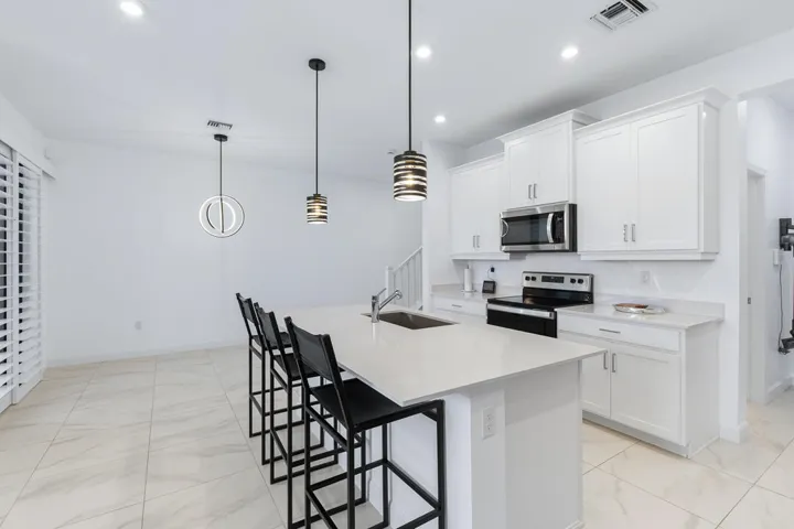 14131 SW Thorens Drive-19
