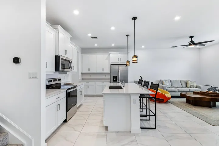 14131 SW Thorens Drive-16