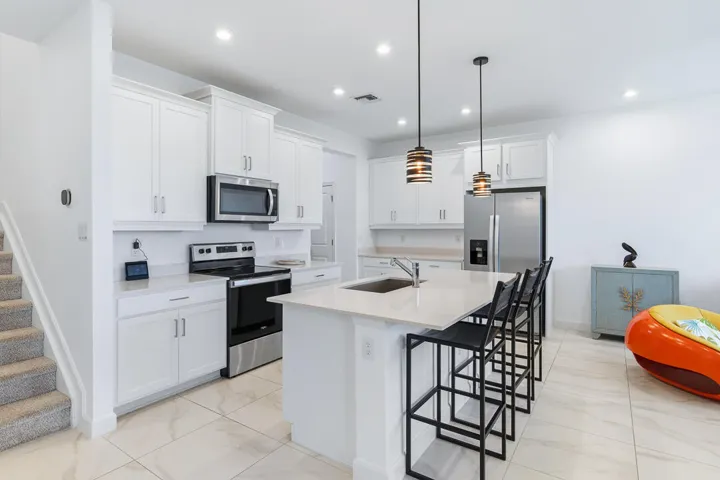 14131 SW Thorens Drive-18
