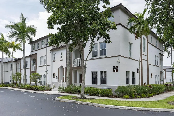 4331 Sw 160 Ave # 103 Miramar Fl 33027 -