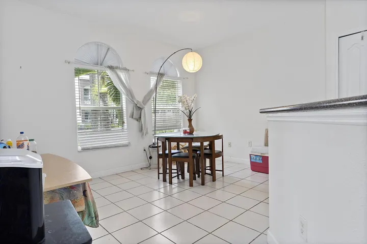 4331 Sw 160 Ave # 103 Miramar Fl 33027 -