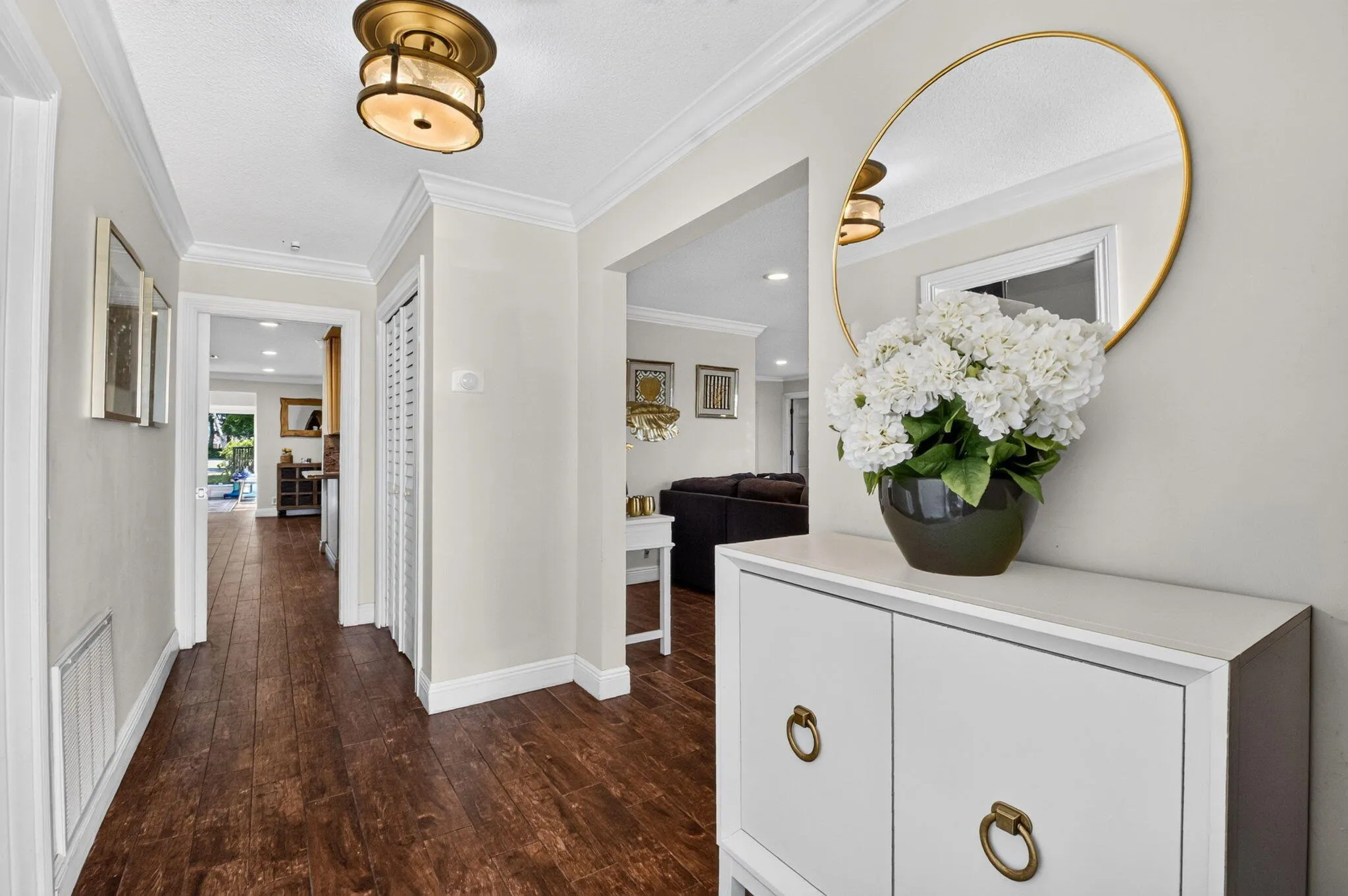 Wide Step-Free Hall from Foyer to Kitchen & Pool
