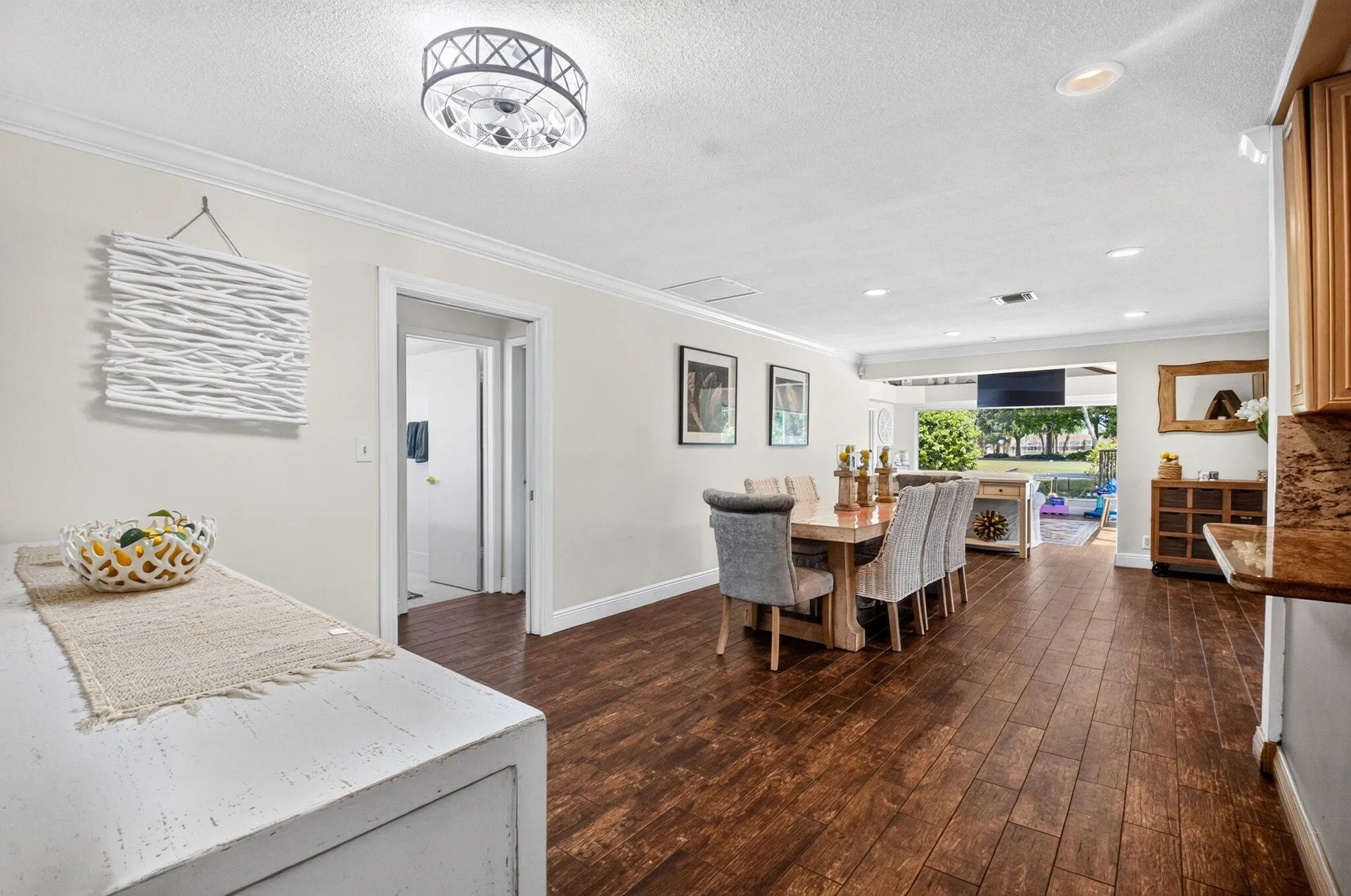 Dining Room Sight Line to Florida Room & Fairway