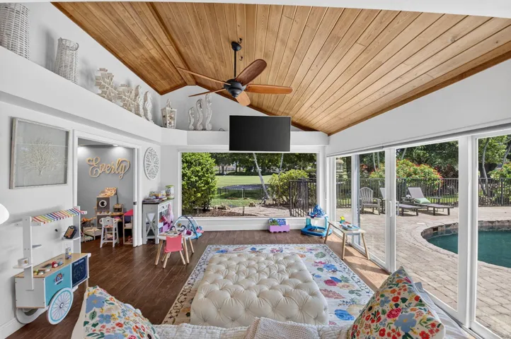 Florida Room | Vaulted Wood Ceiling & Golf Views