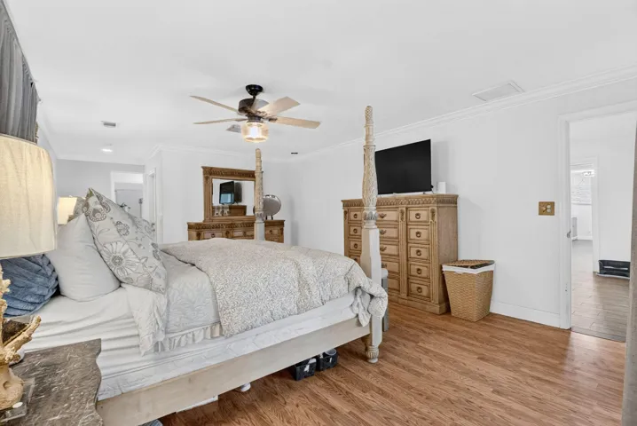25x14 Primary Suite | Three-Way Split Bedrooms