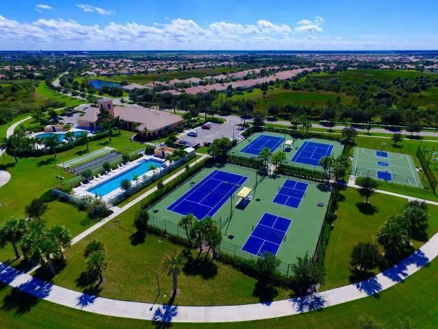 Club House 2