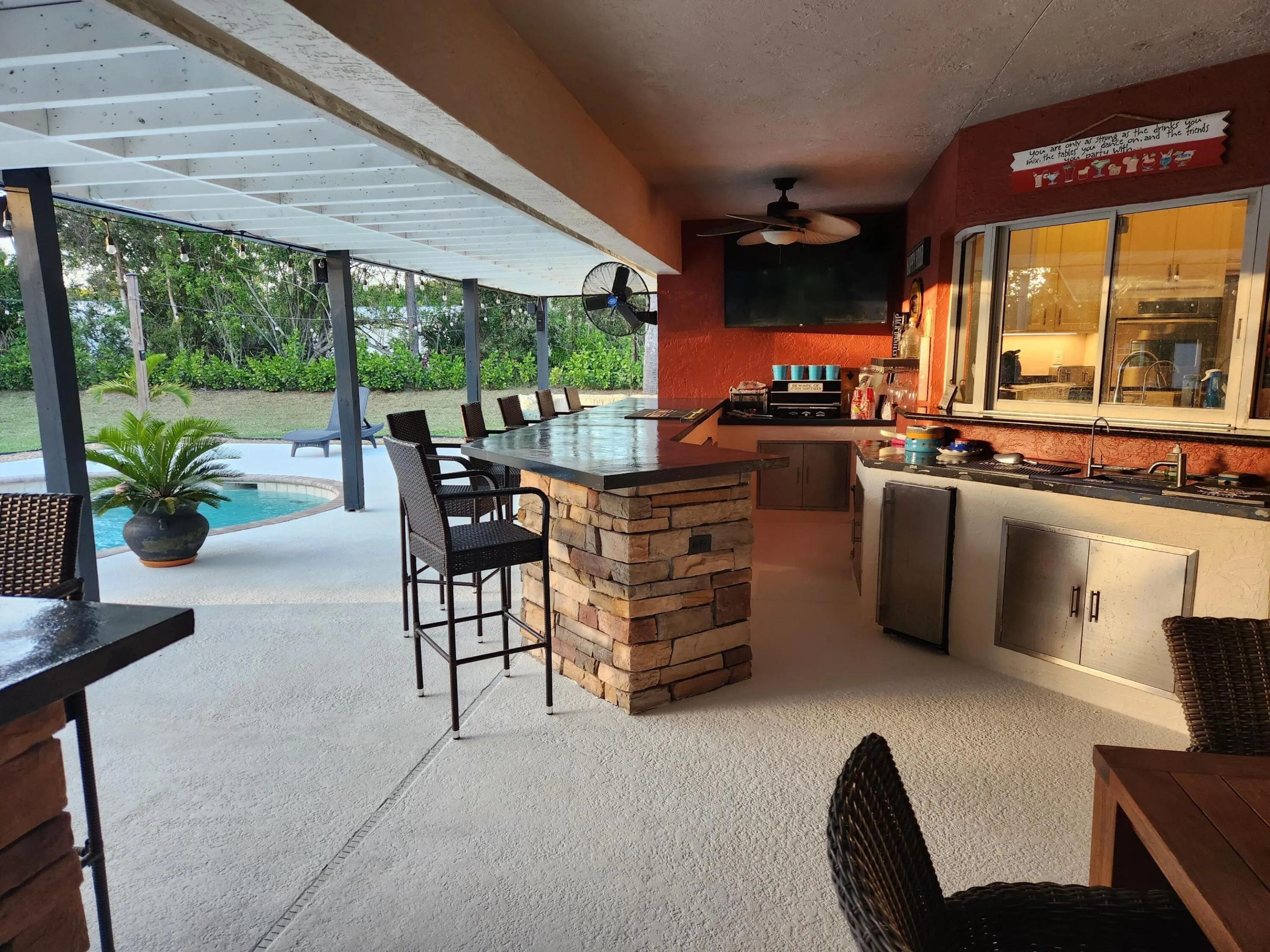 outside bar