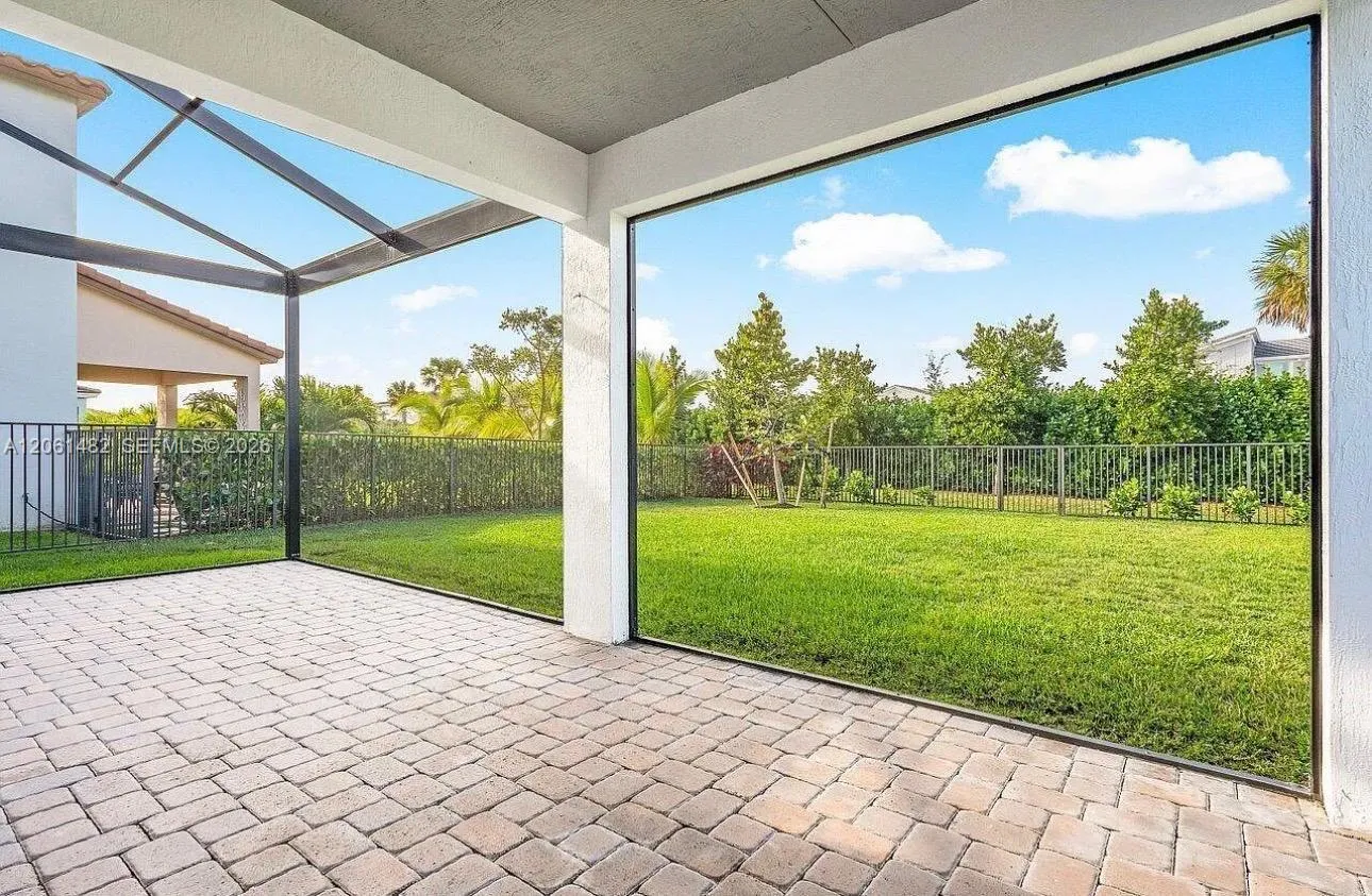 Property photo 33