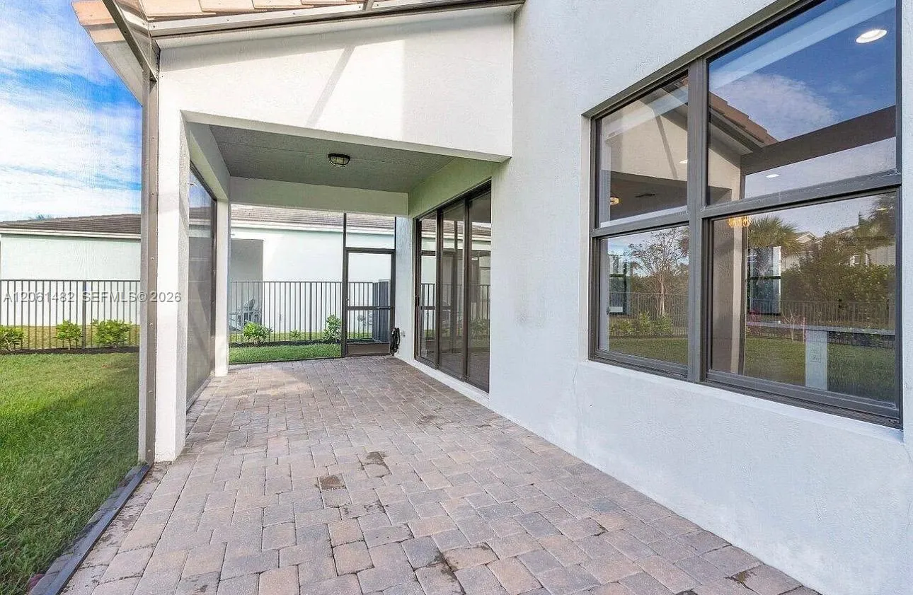 Property photo 32
