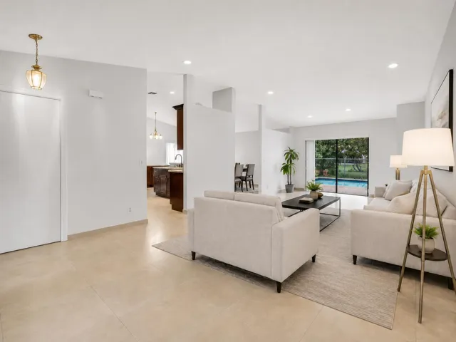 Living Area 2