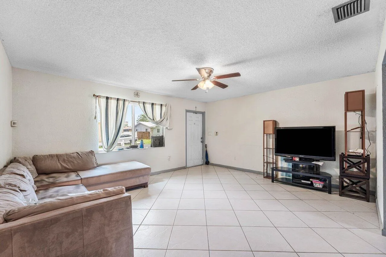006-2011Southwest99thTerrace-Miramar-FL-