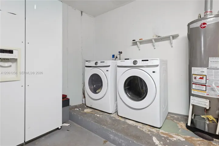Photo 32