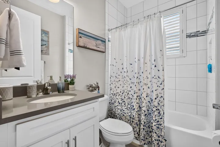 Guess Bathroom