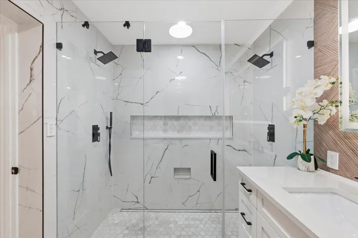 main primary bath