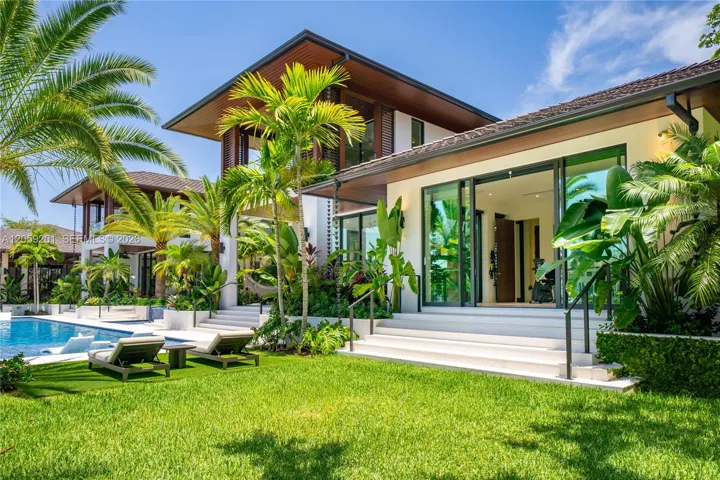 Photo 33