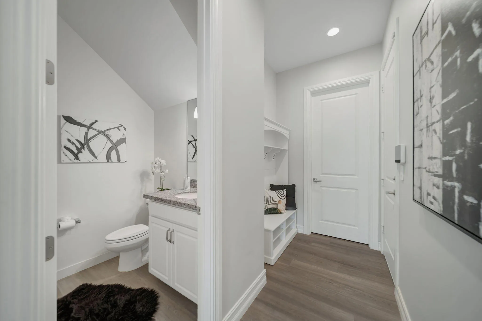 1/2 bath right off entry from garage/laundry room