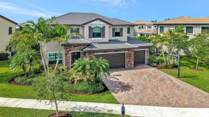 Bellingham Model - 5 bed plus.... LOFT upstairs and OFFICE downstairs