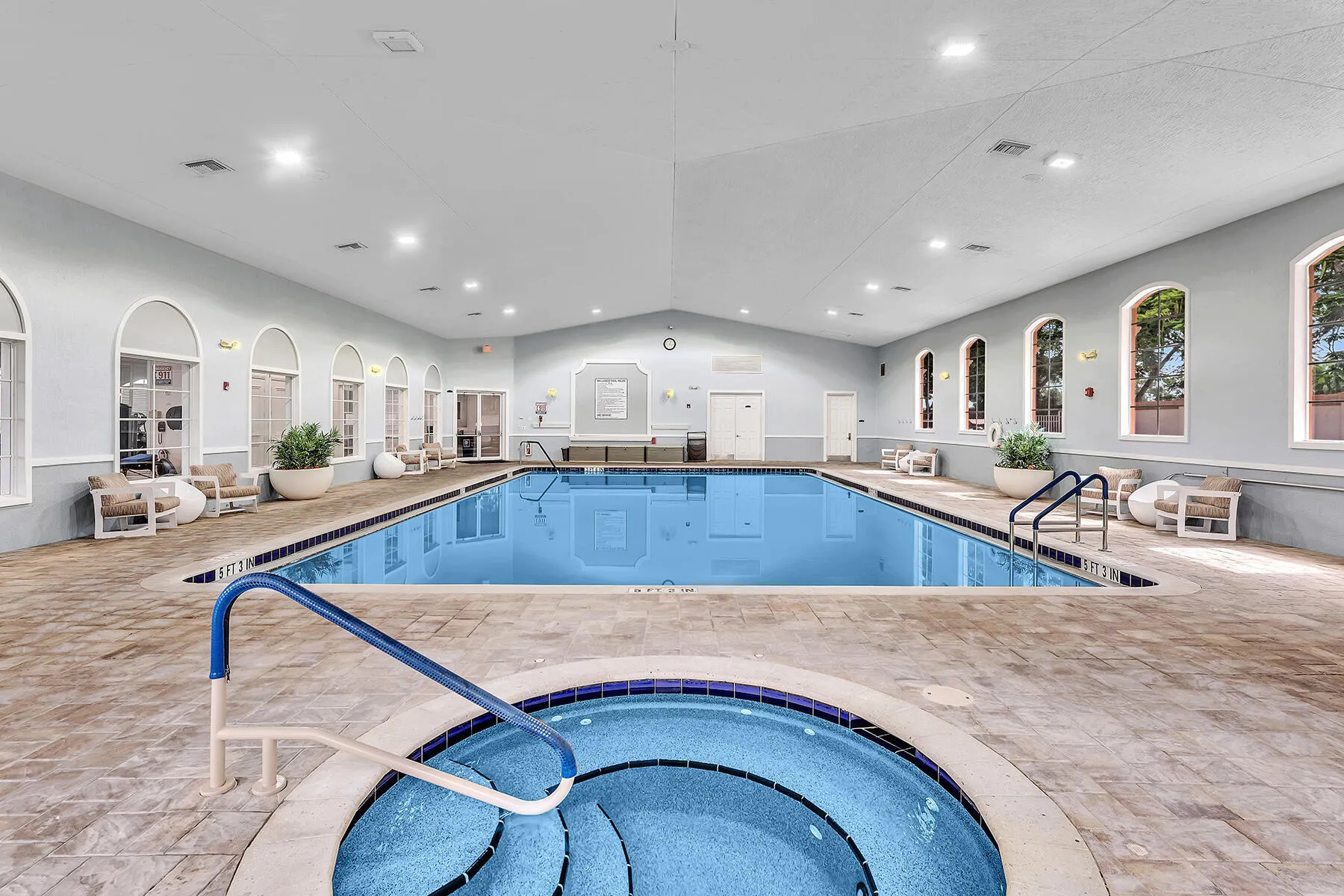 Bellaggio Indoor Pool2